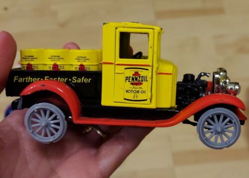 Pennzoil ~ 1928 Chevy Truck w/Barrels ~ 1:32 Scale ~ New-Ray Toys 5" see desc - Picture 1 of 5
