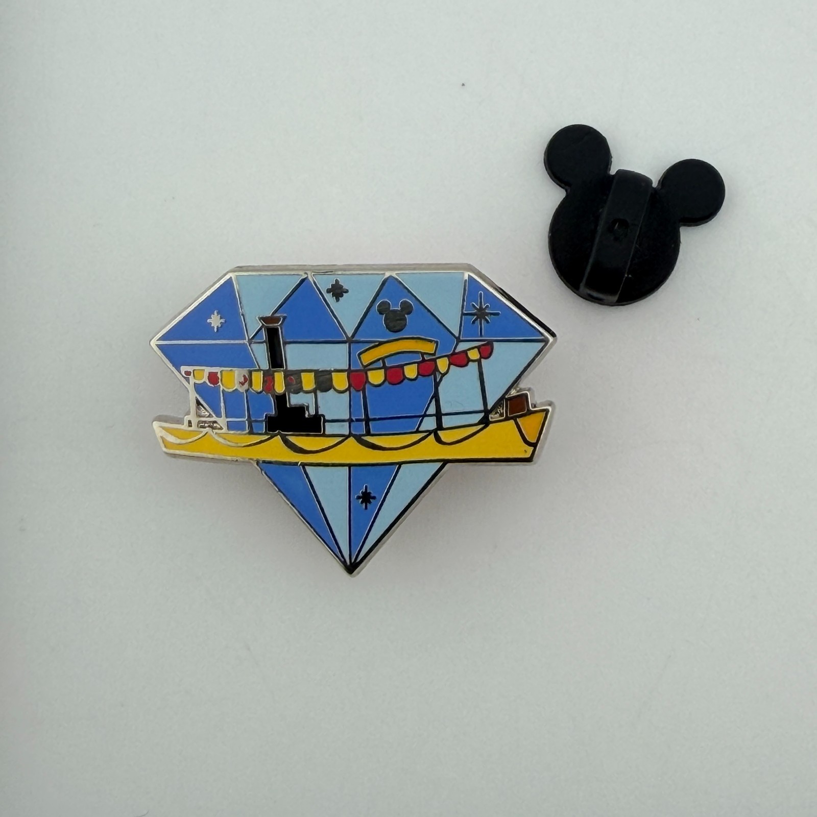Disney DLR Jungle Cruise Boat Diamond Celebration Hidden 2015 Pin