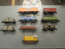 TT Lok  Rangierlok von  BTTB  Bahnen mit 8 x Güterwagen - Anhänger