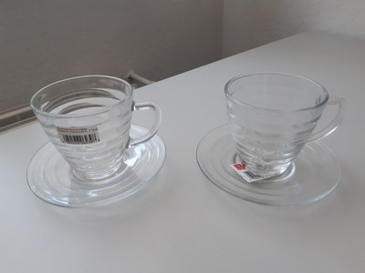 2 Bormioli Rocco Viva Glastassen mit Untersetzer