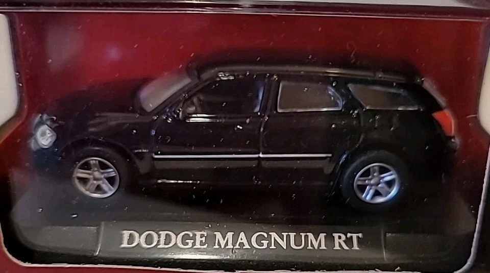 YAT MING 1:72 SCALE DODGE MAGNUM RT - BLACK - HARD TO FIND! - Image 3 of 4