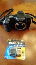 Konica Minolta Maxxum 5000i SLR film camera EXCELLENT condition with 2 batteries