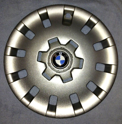 BMW 16  USED O.E.M. HUBCAP/WHEELCOVER PART NUMBER 6768642