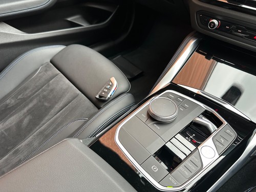 BMW 220i M Sport Coupé - Picture 10 of 24