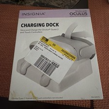 Insignia - Meta Oculus Quest 2 Charge Station - White - NS-Q2CS