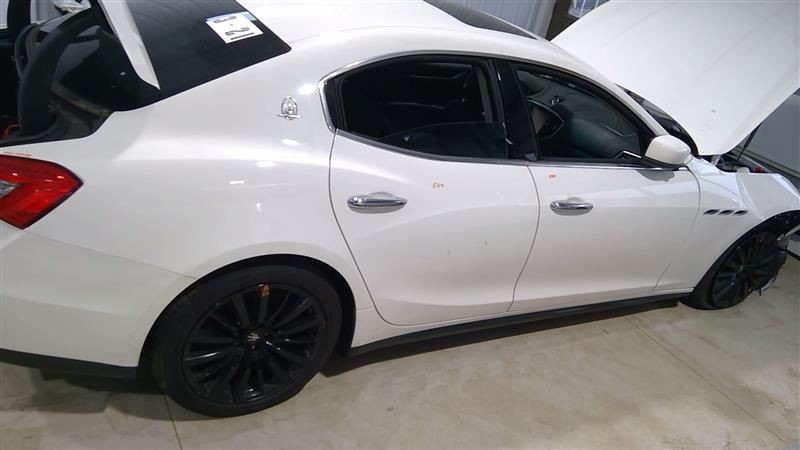 2014 Maserati Ghibli WINDSHIELD WASHER BOTTLE 106047
