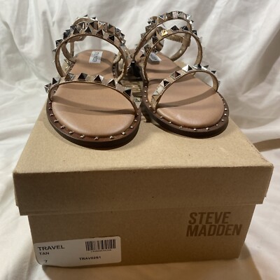 NIB Steve Madden Womens Travel Tan Bling Stud Flat Sandals Size
