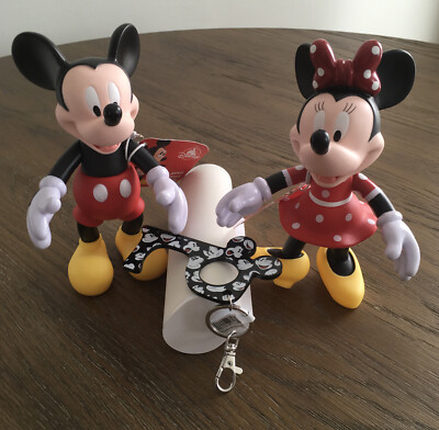 DISNEY PARKS FACES OF MICKEY MOUSE METAL DOOR OPENER NO TOUCH KEYCHAIN  NWT!