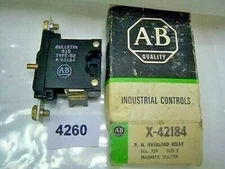 Allen-Bradley X-42184 Rt Hand Thermal Overload Relay for Magnetic Starter 815-B2