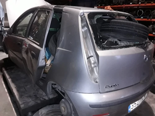Enjoliveur Inf Feu Arriere Gauche pour FIAT II PUNTO (188) BERLINA 2003 1477775 - Bild 14 von 15