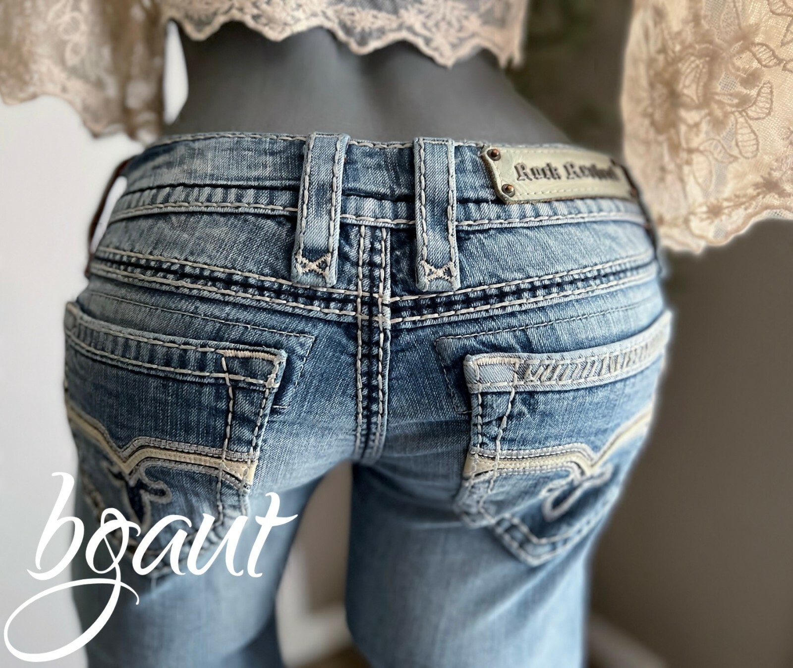Rock Revival Lighter Wash Susan Straight Jeans 24 Gem