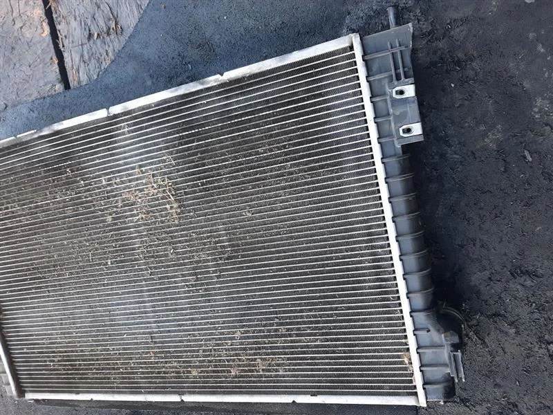 Radiador Turbo 10-12 Lincoln MKS AA5Z8005A Foto 4 de 4