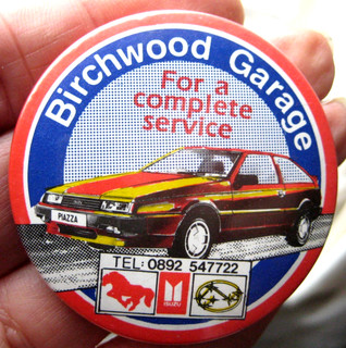 ISUZU PIAZZA motor car vintage 1980s Birchwood Garage promotional pin BADGE