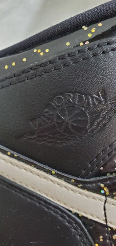 Nike Black/Gold Hi Top Air Jordan 7Y - Bild 2 von 8