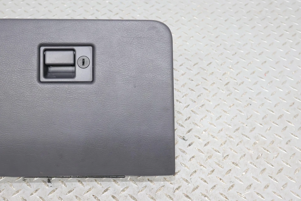 Guantera Plymouth Chrysler Prowler 97-02 compartimento puerta (ágata AZ) Foto 3 de 4