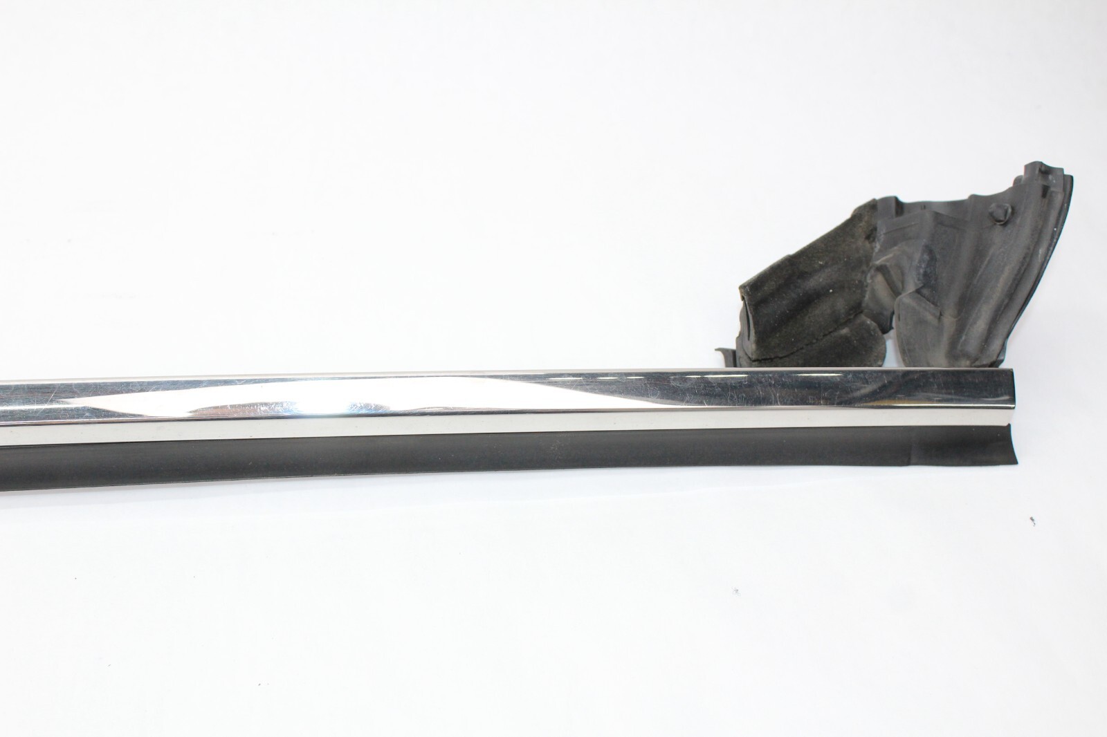 2003-2011 Bentley Continental GT Right Door Lower Window Molding Trim