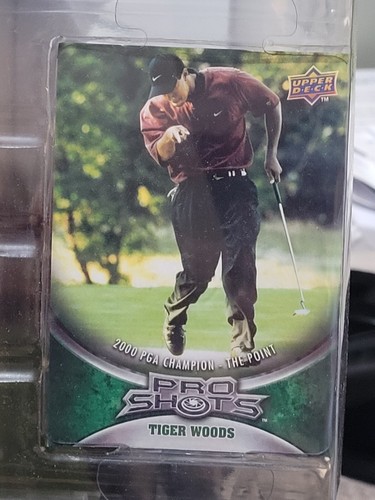 Tiger Woods Pro Shots Figure by Upper Deck - 'The Point' with Trading Card - Picture 10 of 10