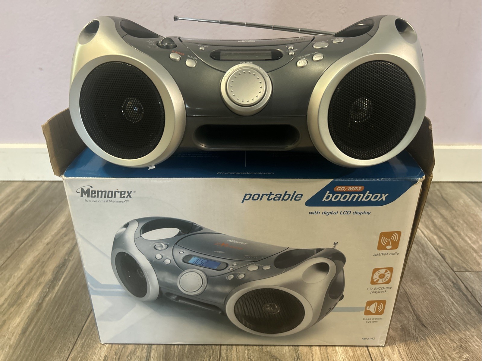 Am/fm Radio Boombox Tested Works Great W/box