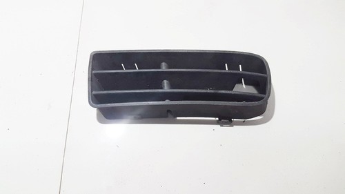 1J0853665B Stoßstangengitter vorne links  Volkswagen Golf DE963072-74