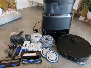 ECOVACS DEEBOT T30 OMNI Robot Vacuum Cleaner with Mini Station