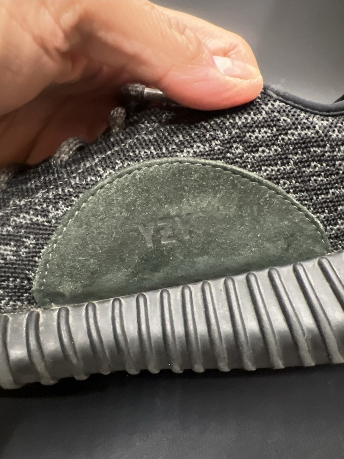 Adidas Yeezy Boost 350 V1 Pirate Black size 7 Men’s thumbnail 7