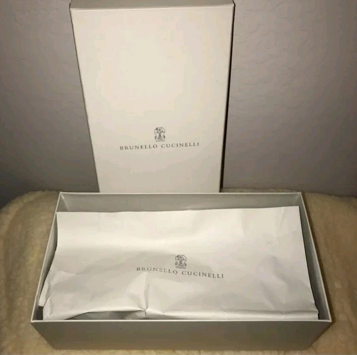 Brunello Cucinelli 空鞋盒带防尘袋 — 第 2/4 张图片