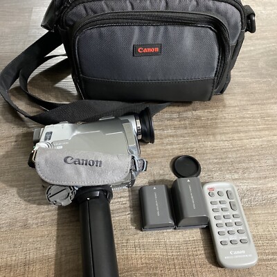 Canon ZR300 Silver Standard Definition Camcorder 22x Optical Zoom Untested Parts