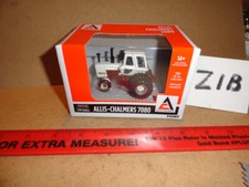 1/64 Allis Chalmers 7080 Maroon Belly Tractor w/duals White Chas Unit - nip