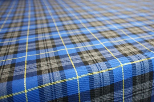 Traditional Scottish Blue Hunting Tartan Table Runner Burns Night Supper - Picture 2 of 2