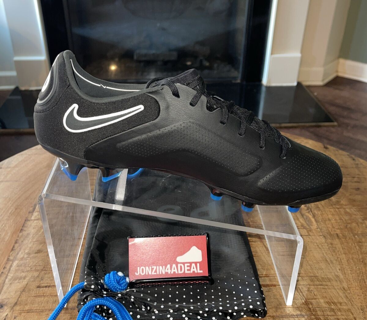Size 10.5 Nike Tiempo Legend 9 Elite FG Black / Blue CZ8482 Size 10.5 Nike Tiempo Legend 9 Elite FG Black / Blue CZ8482