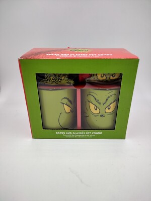 How The Grinch Stole Christmas 2 Pairs Of Socks & 2 Glass Combo Gift Set 10 Oz