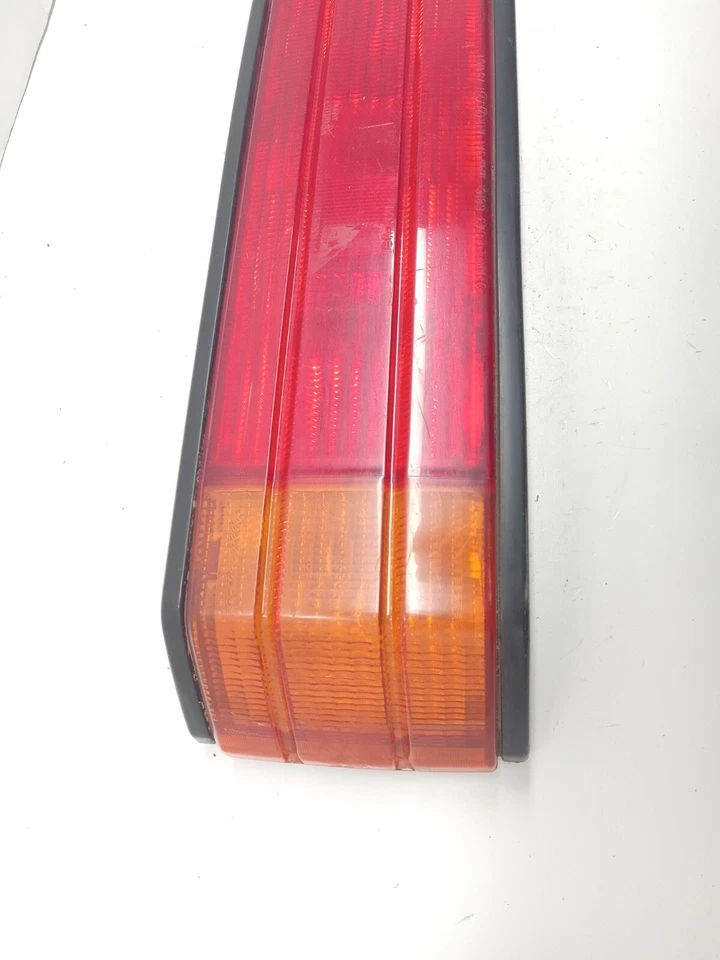 1981-1982 MAZDA GLC ХЭТЧБЕК ЗАДНИЙ ЛЕВЫЙ СО СТОРОНЫ ВОДИТЕЛЯ ЗАДНИЙ ФОНАРЬ OEM, 166-52266 - Изображение 2 из 4