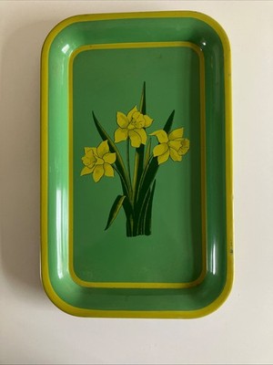 Vintage Metal Serving Trays Green with Daffodils - Set of 4