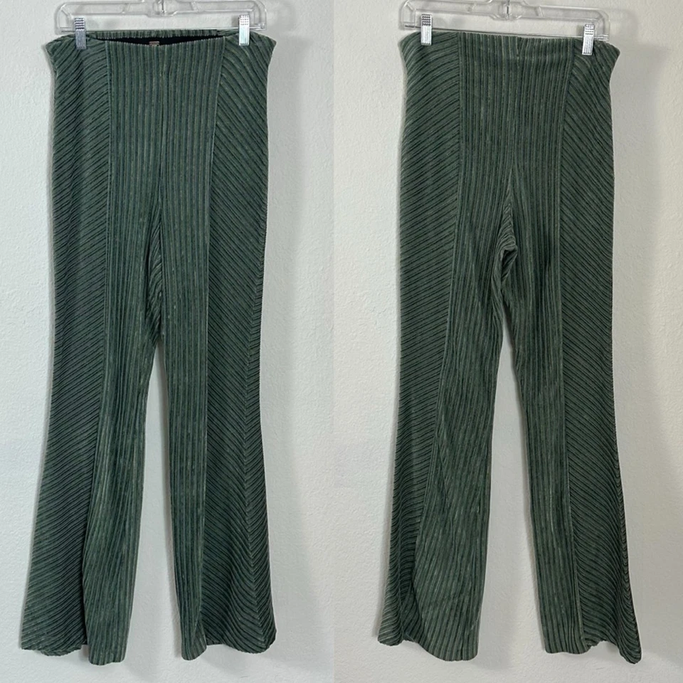 Free People Retro Años 70 Penny Pull-On Terciopelo Acampanado Pantalones Noche Bosque Verde Grande Foto 4 de 4