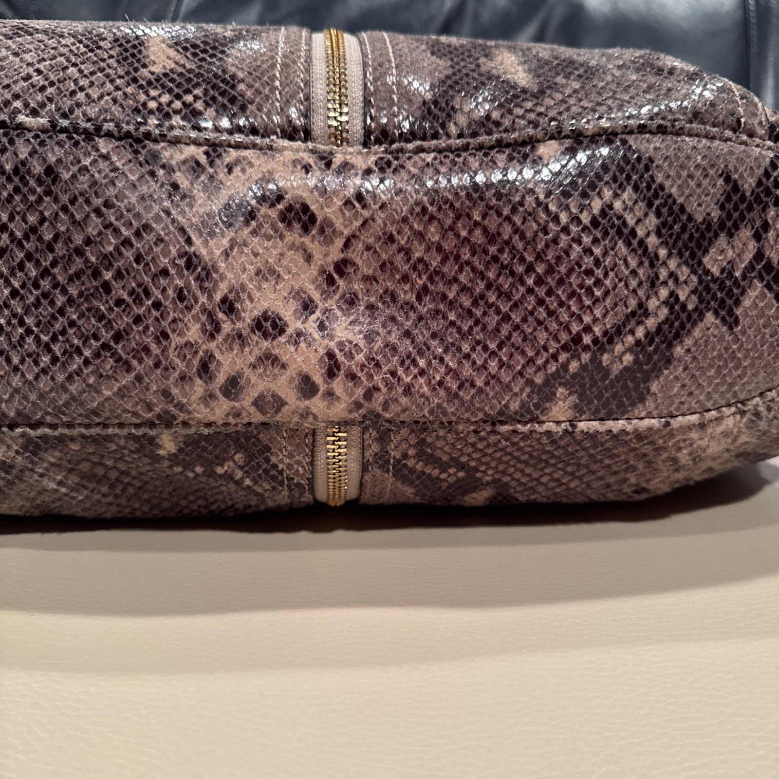 Michael Kors snake print On Leather shoulder bag … - image 13
