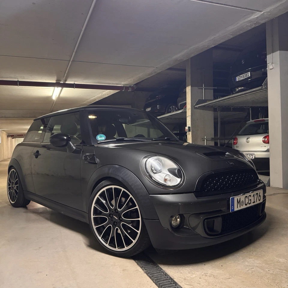 MINI Cooper | JCW 18” Kompletträder | Felgen | R113 Cross Spoke bicolor - Bild 2 von 4