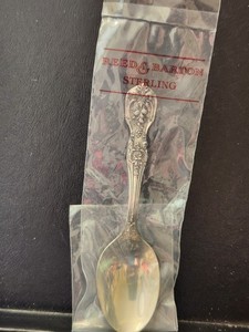 Reed & Barton Sterling Silver FRANCIS 1 BERRIES  Spoon  4.5 Inch