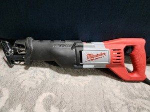 Milwaukee Reciprocating Corded Saw Sawzall  6519 12a 120v Works Great No Reserve