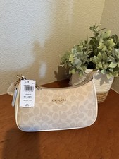 Coach Ivory Beige Logo Shoulder Bag Gold Hardware Detachable Strap Classic
