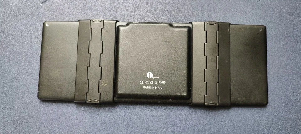 1byone 1 By One Wireless Bluetooth Foldable Travel Keyboard - Image 2 of 2