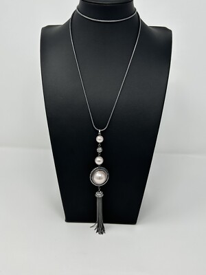 Vera Wang Pearl Necklace SIMPLY VERA WANG NWT $90 Women's Necklace