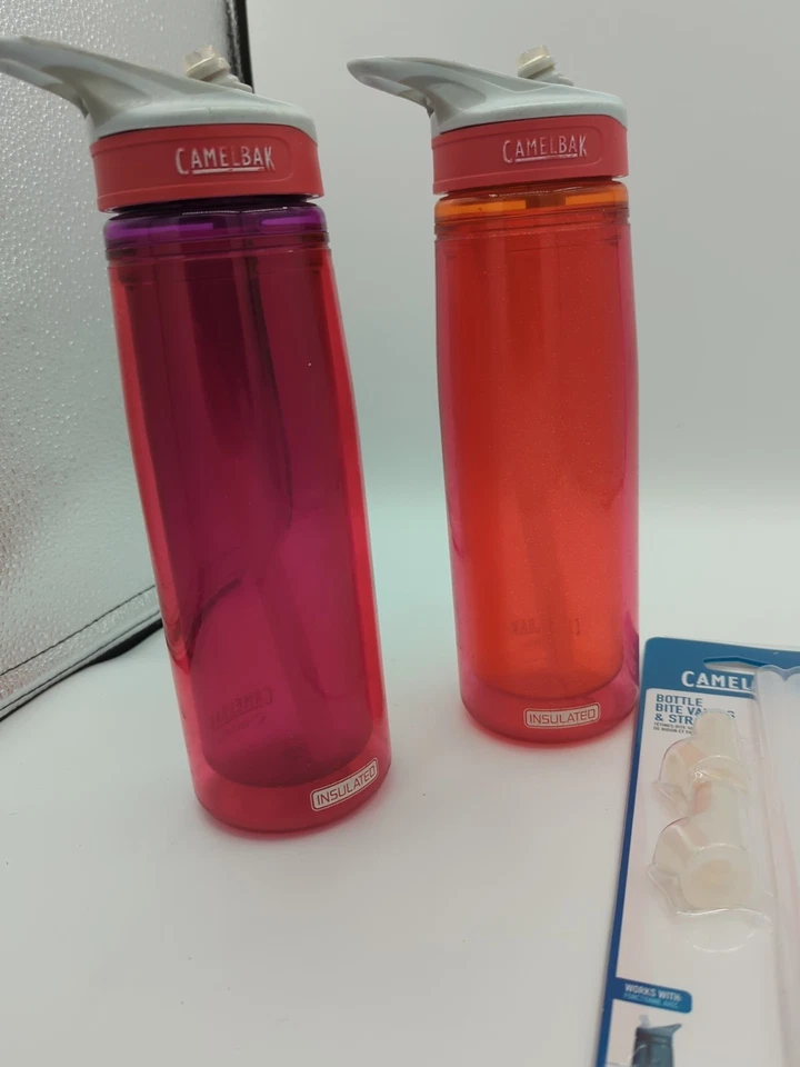 Botellas CamelBak One Red One Pink Foto 3 de 4