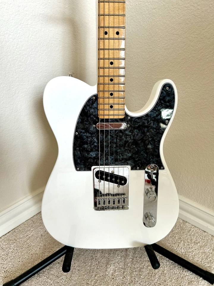2025 Fender Player II Telecaster Electric Guitar Polar White w/Maple Fingerboard - Image 2 of 4
