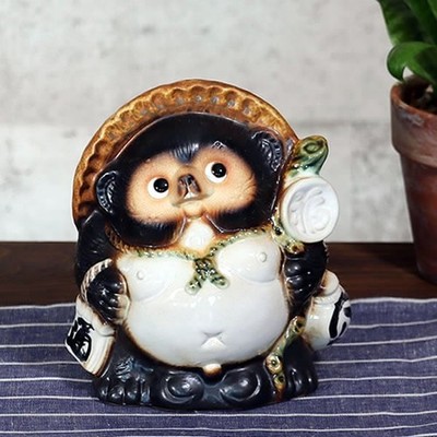 Shigaraki Ware Tanuki Statue, Size 6 Lucky Tanuki (Male)