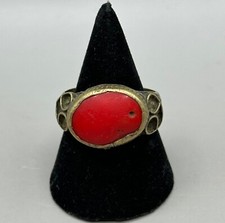 Ancient Ring with Glass Stone Roman Empire 27 BC-476 AD. Bronze
