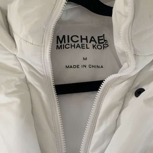 MICHAEL KORS .Ladies Soft White Padded Coat Optional Fur Trim Hood Size Medium - Picture 3 of 6