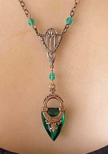 Vintage Necklace Art Deco Brass Lavalier Pendant Antique Green Czech Glass Drop