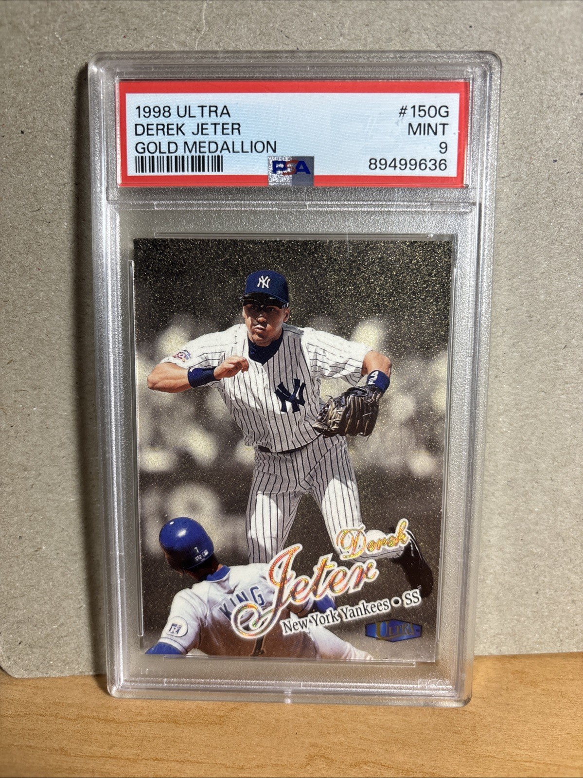 1998 Ultra - Derek Jeter #150G Gold Medallion Edition PSA 9