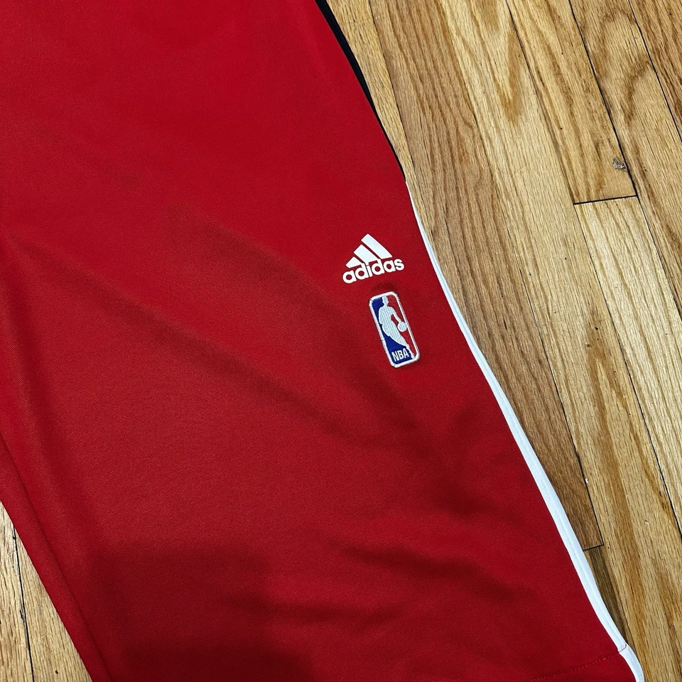 Chicago Bulls Adidas Men’s Training Pants Team Issued Game Worn 4XL Tear Away - Image 4 of 4