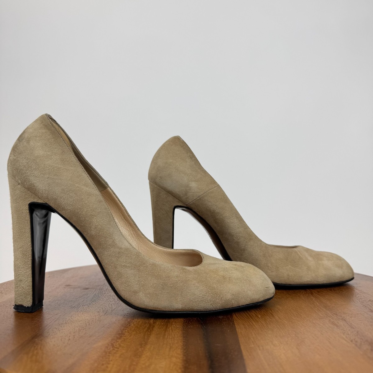 Womens Manolo Blahnik Taupe Suede Block Heels Pumps Shoes Size